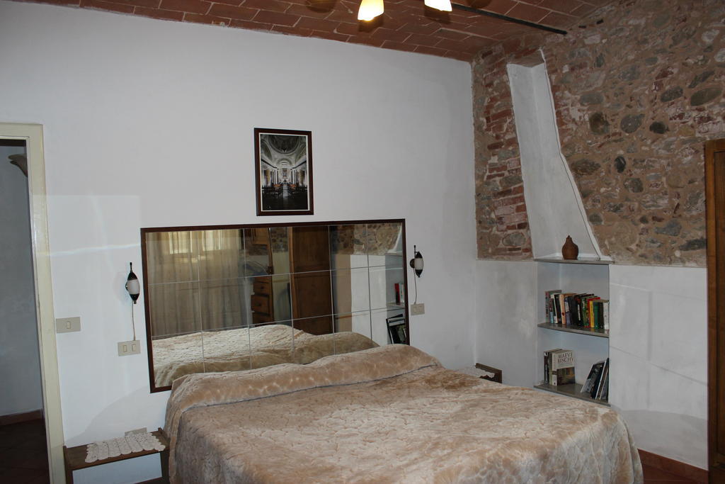 Palazzo Ferretti Apartment Pietrasanta Room photo